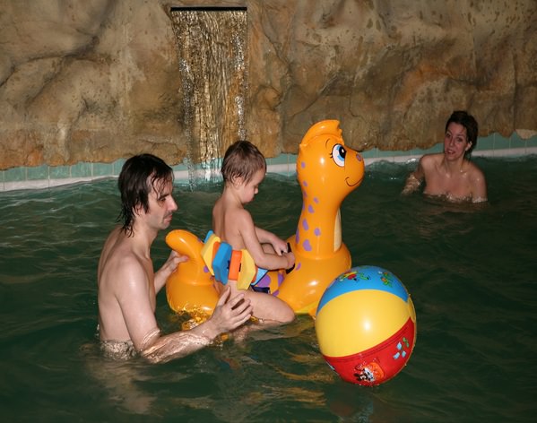 Nudists parents and young generation in a sauna [WorldNudism]