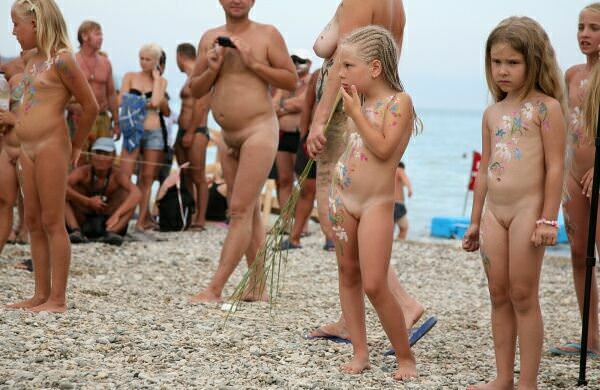 Purenudism photos [WorldNudism]